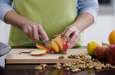 How to Cut Various Types of Fruit